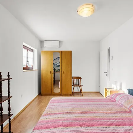 Casa Giorgina In Veleniki - Haus Fuer 5-6 Personen * Porec